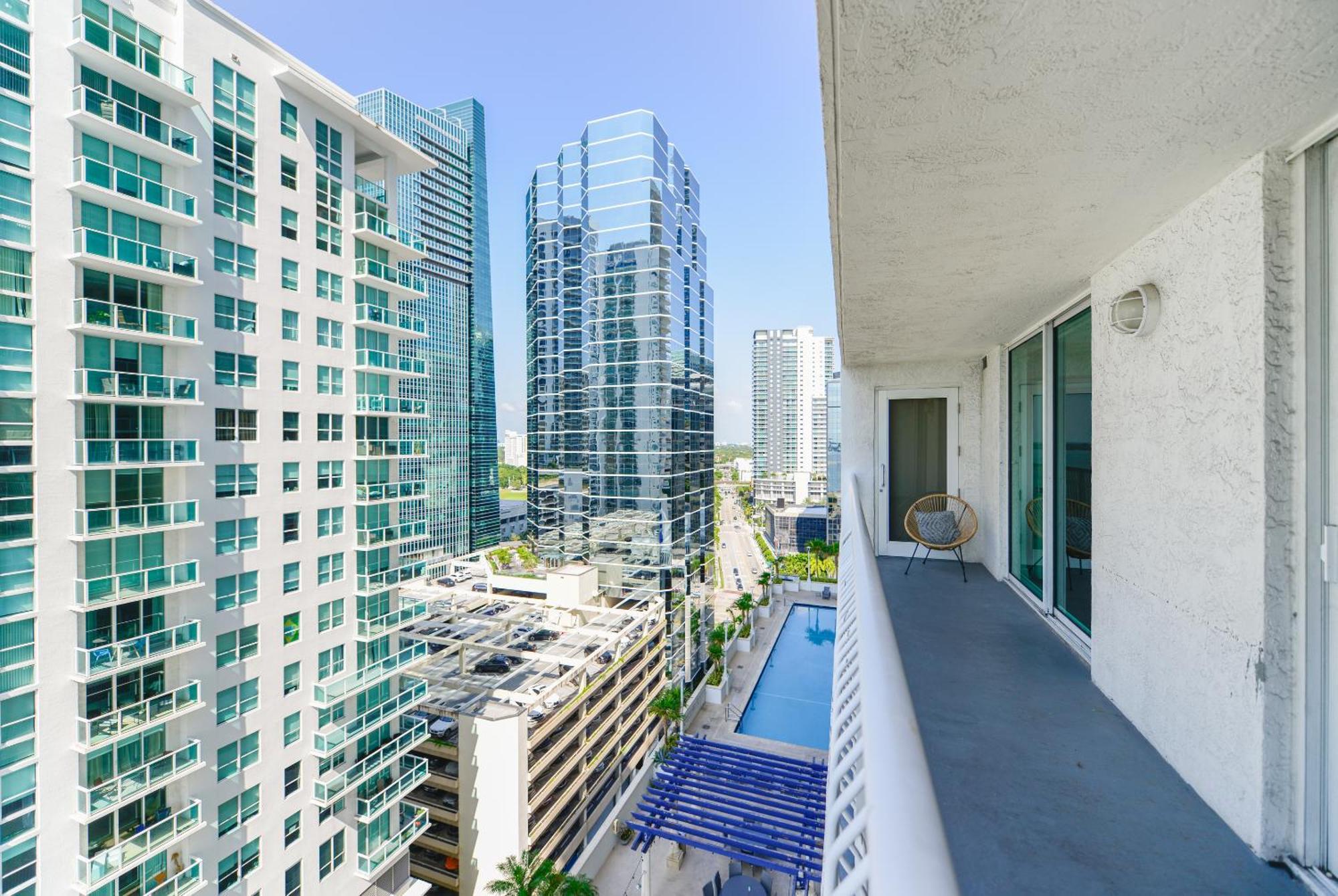 Amazing 3 Bedroom Condo At Brickell With Pool Miami Exteriér fotografie